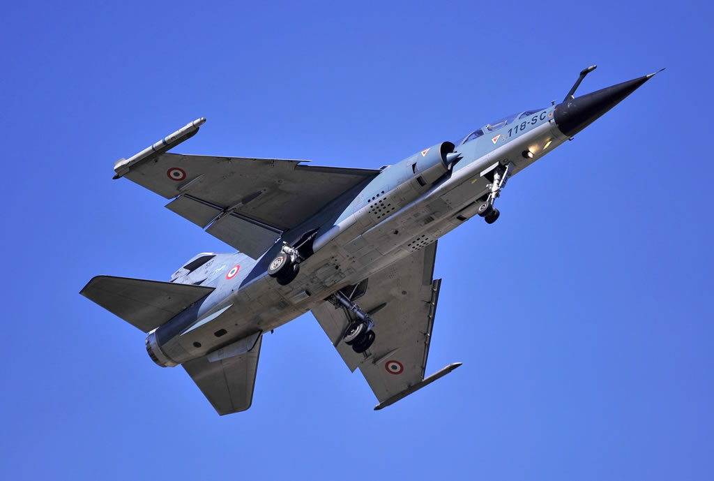 Under fuselage view of Dassault Mirage F1B, 118-SC, N° 517